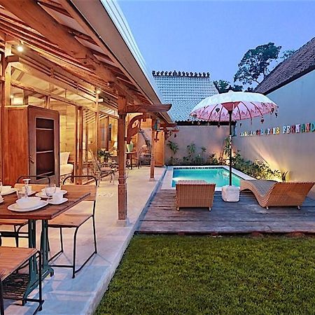 Villa Joglo Batu Belig Canggu Εξωτερικό φωτογραφία